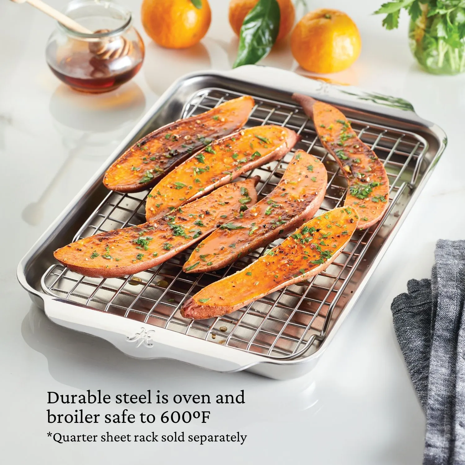 OvenBond Tri-ply Quarter Sheet Pan - Image 4